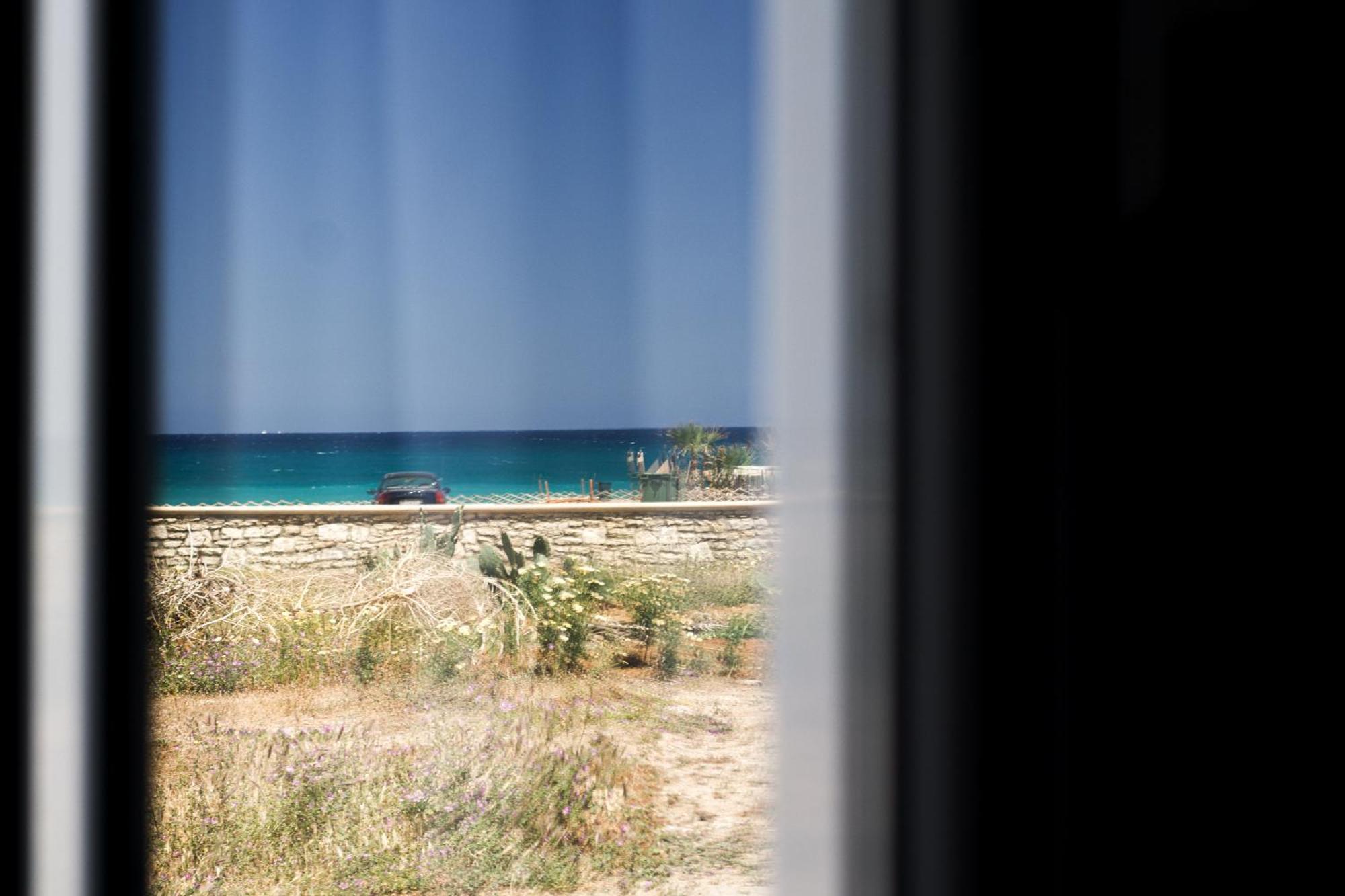 Pink Sand Sea Apartment Adelianos Kampos Buitenkant foto